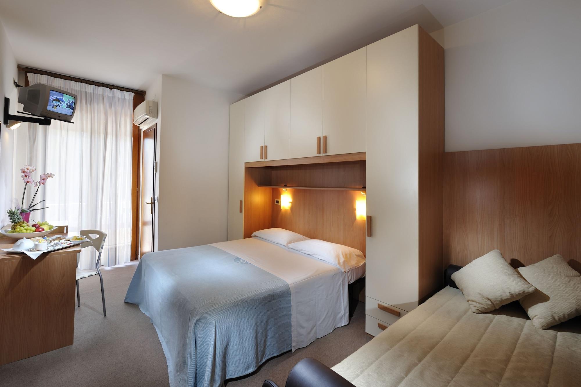 Hotel Danieli Бибионе Экстерьер фото