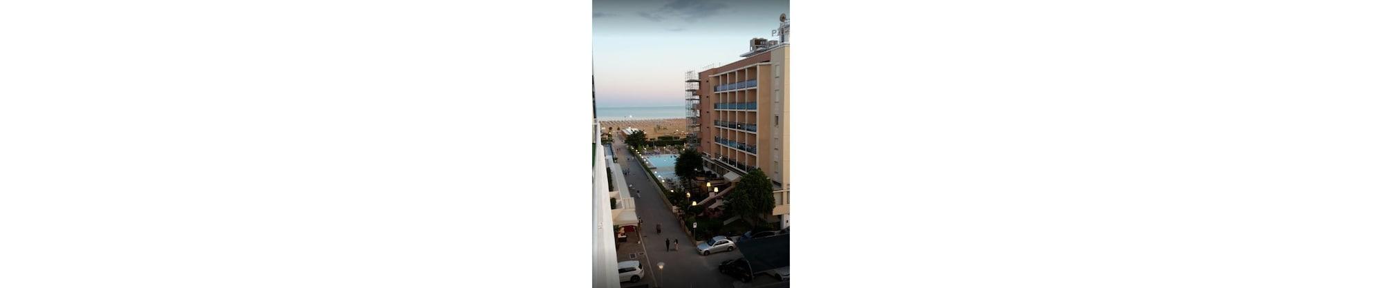 Hotel Danieli Бибионе Экстерьер фото