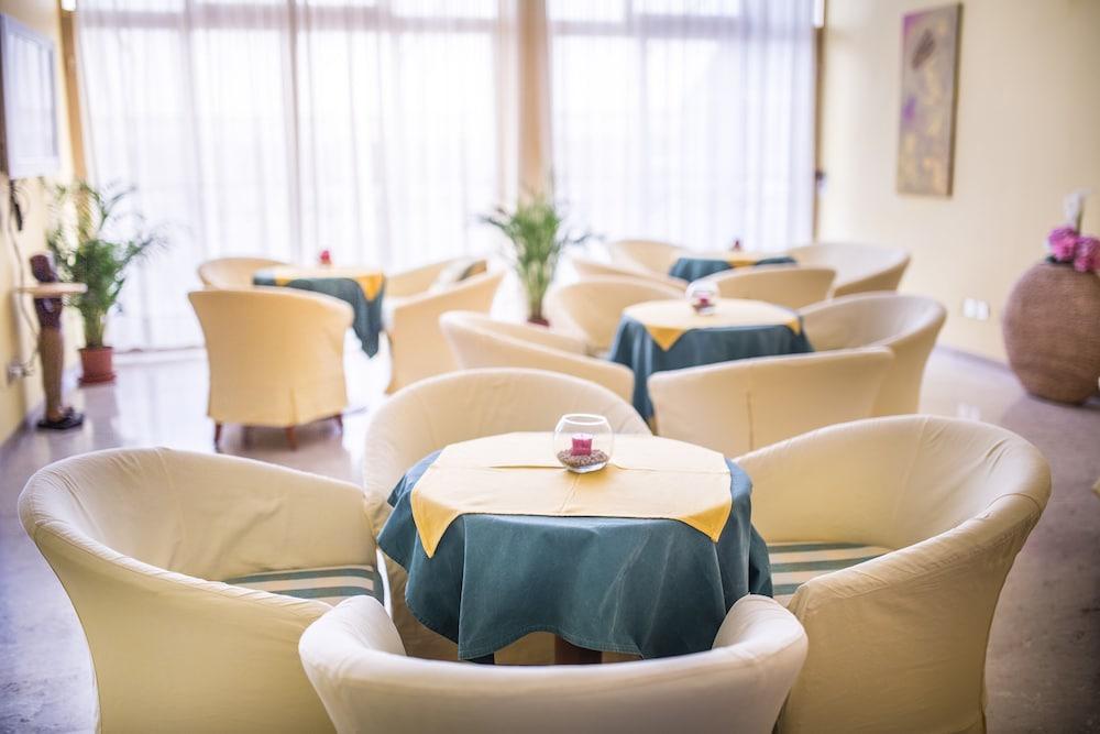 Hotel Danieli Бибионе Экстерьер фото